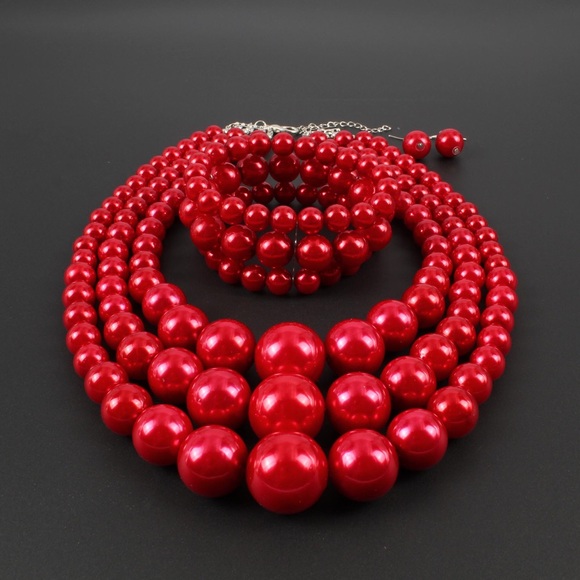 3 piece set - Three Layered Red Beaded Necklace Set - Picture 3 of 4